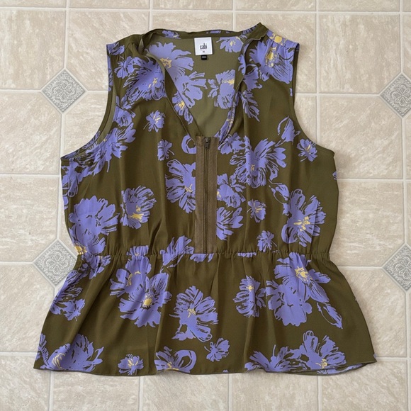 Cabi Floral Top - Picture 1 of 1